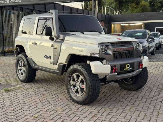 TROLLER T4 3.2 TGV 4X4 20V TURBO INTERCOOLER DIESEL 2P MANUAL TROLLER T4 3.2 TGV 4X4 20V TURBO INTERCOOLER DIESEL 2P MANUAL